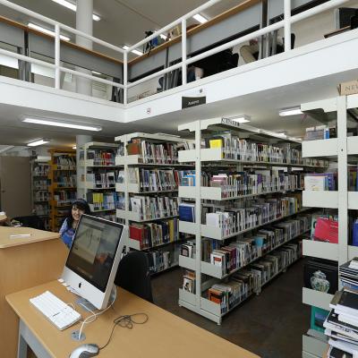 Biblioteca (Planta baja)